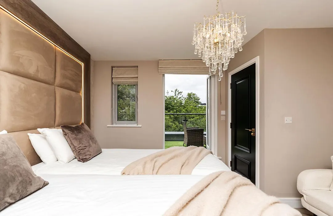 Riverside Villas-1